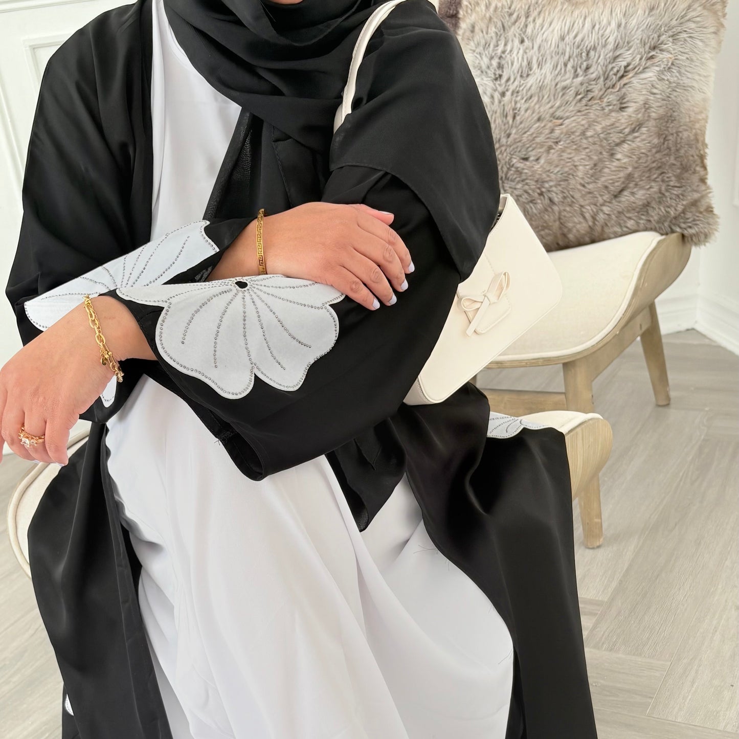 Nour Abaya